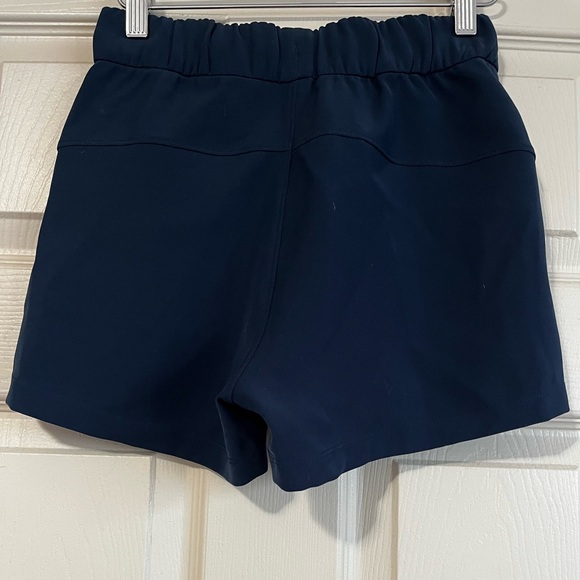 Lululemon On the Fly Navy Blue Shorts Women’s Size 2 - Picture 5 of 9
